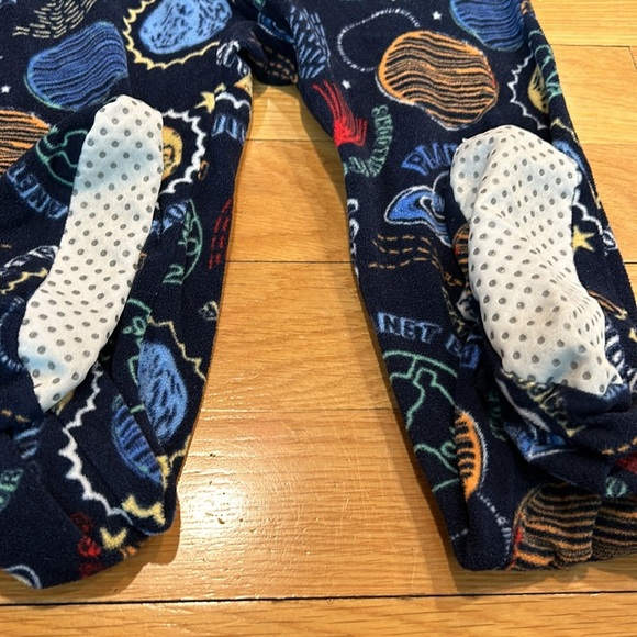 The children’s place size 5 sleeper good condition - Picture 2 of 3